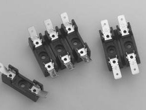 Fuseblock for 1/4″ x 1-1/4″ Fuses, Snap-In Mounting   S8203-1-SNP