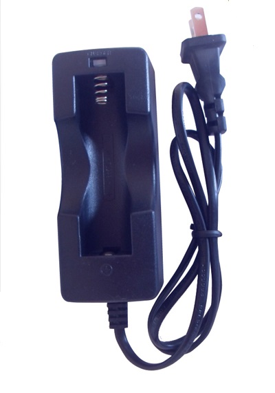 Li-ion Battery Charger      CGR18650-1